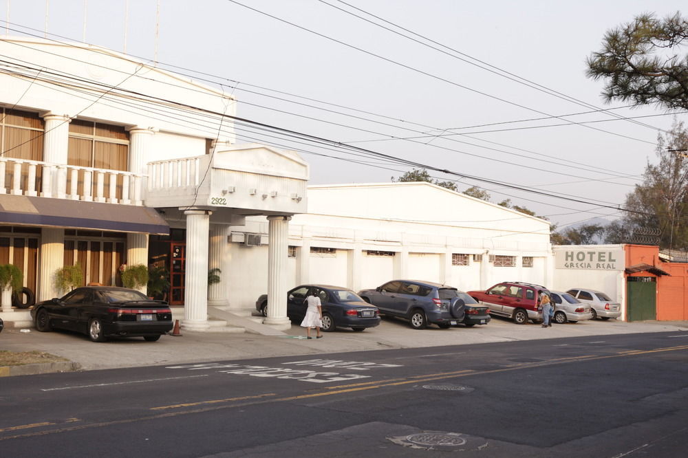 Hotel Grecia Real San Salvador Esterno foto