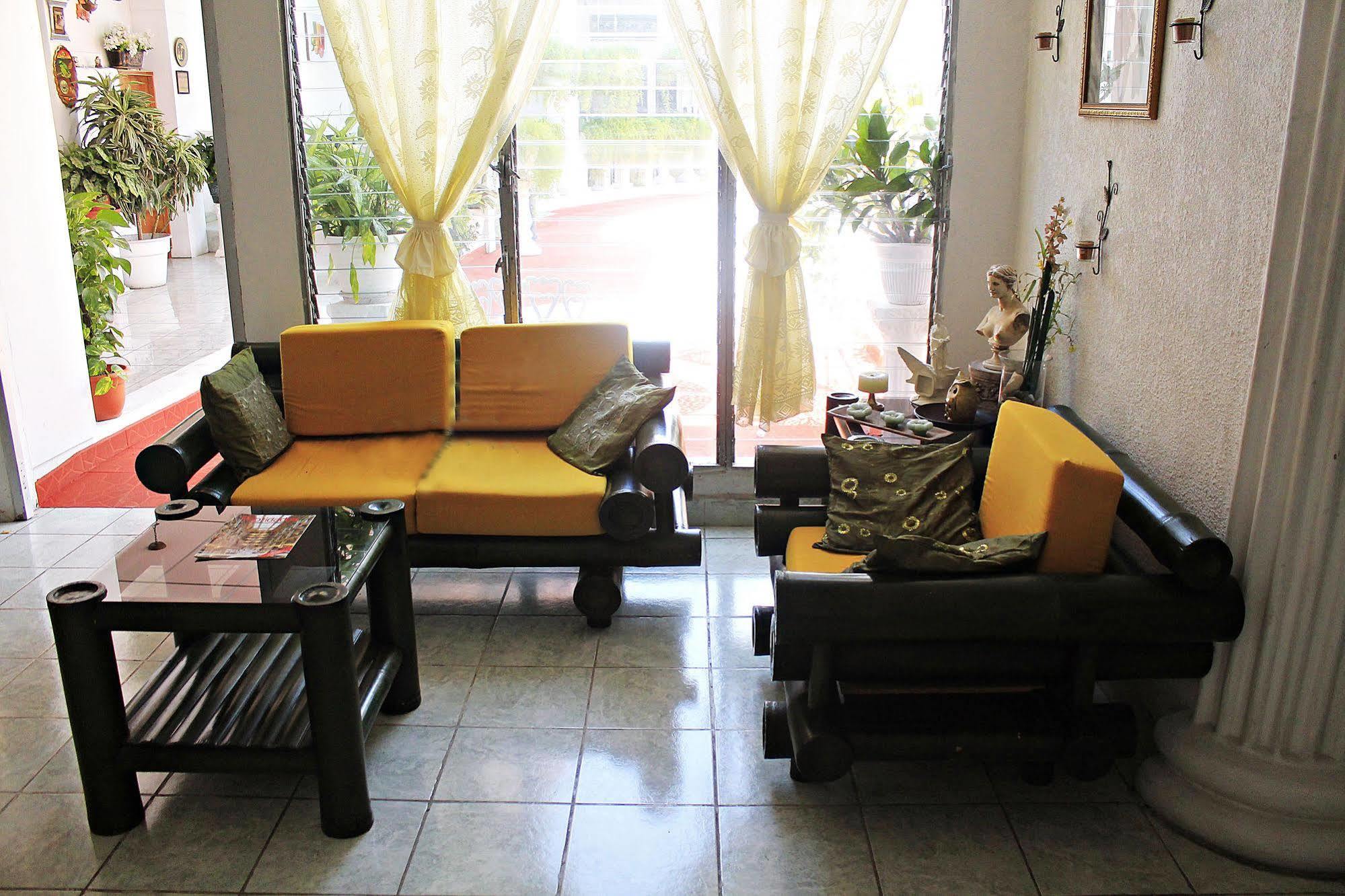 Hotel Grecia Real San Salvador Esterno foto