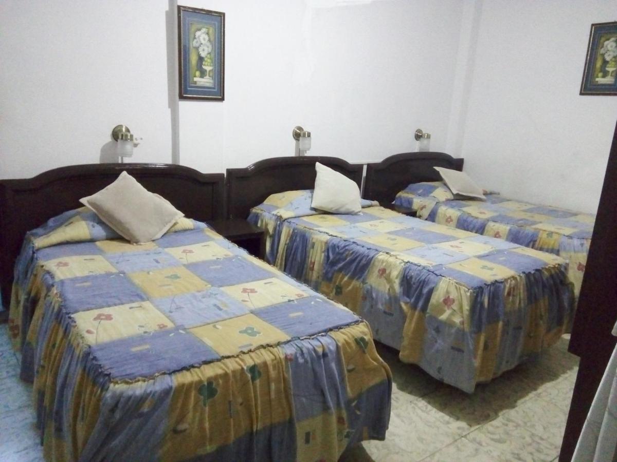 Hotel Grecia Real San Salvador Esterno foto