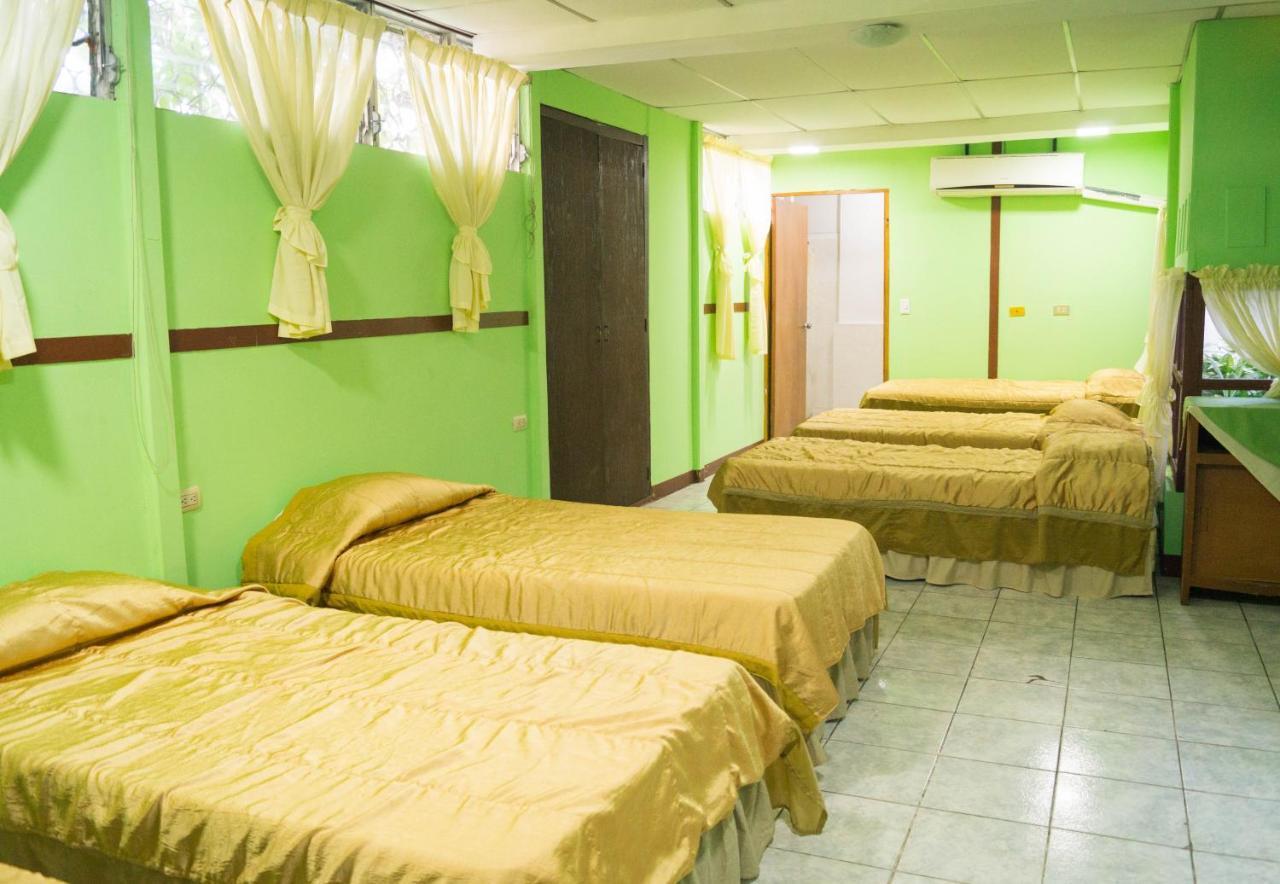 Hotel Grecia Real San Salvador Esterno foto