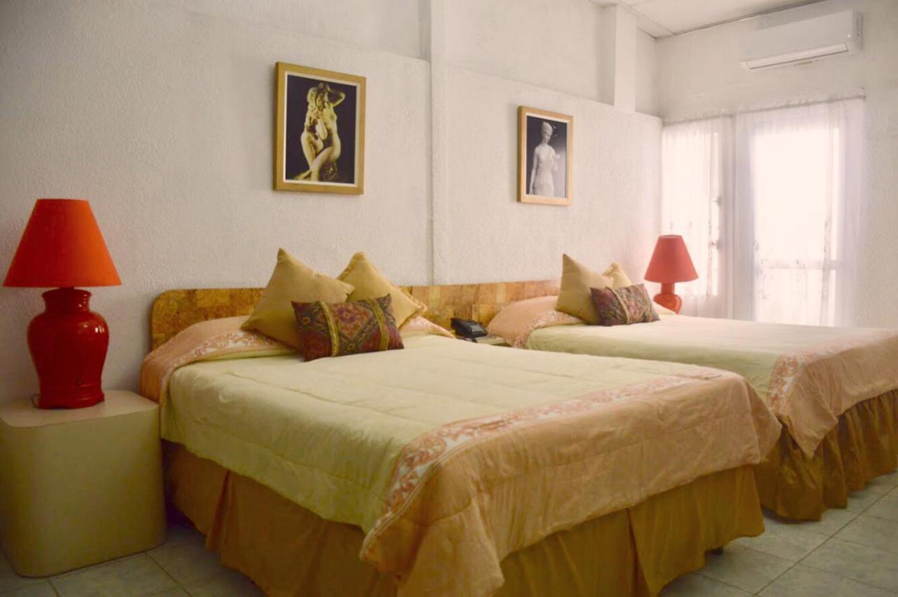 Hotel Grecia Real San Salvador Esterno foto